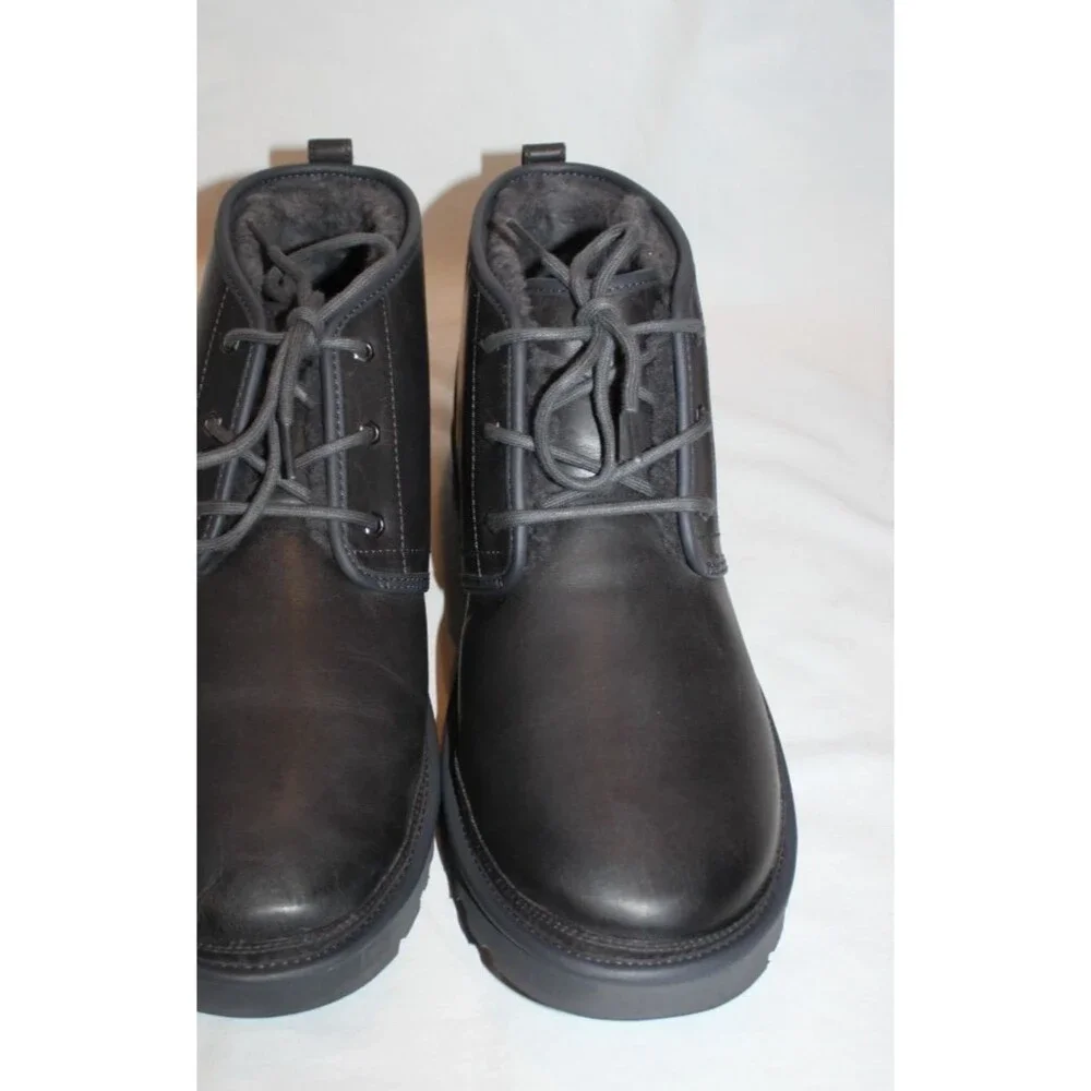 NIB UGG MEN'S NEUMEL LEATHER ERA SHEARLING LINED CHUKKA BOOTS BLACK 10